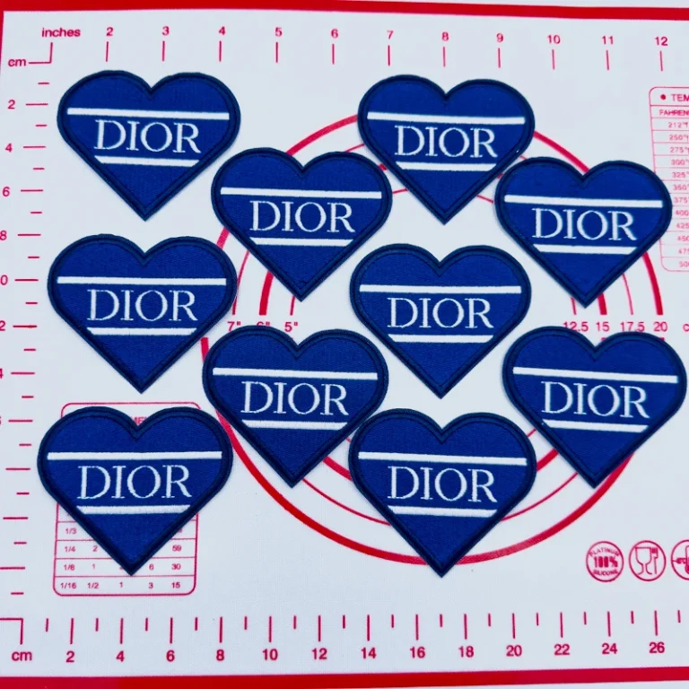Mid(Iron-on) D-Blue Love Shape Patches