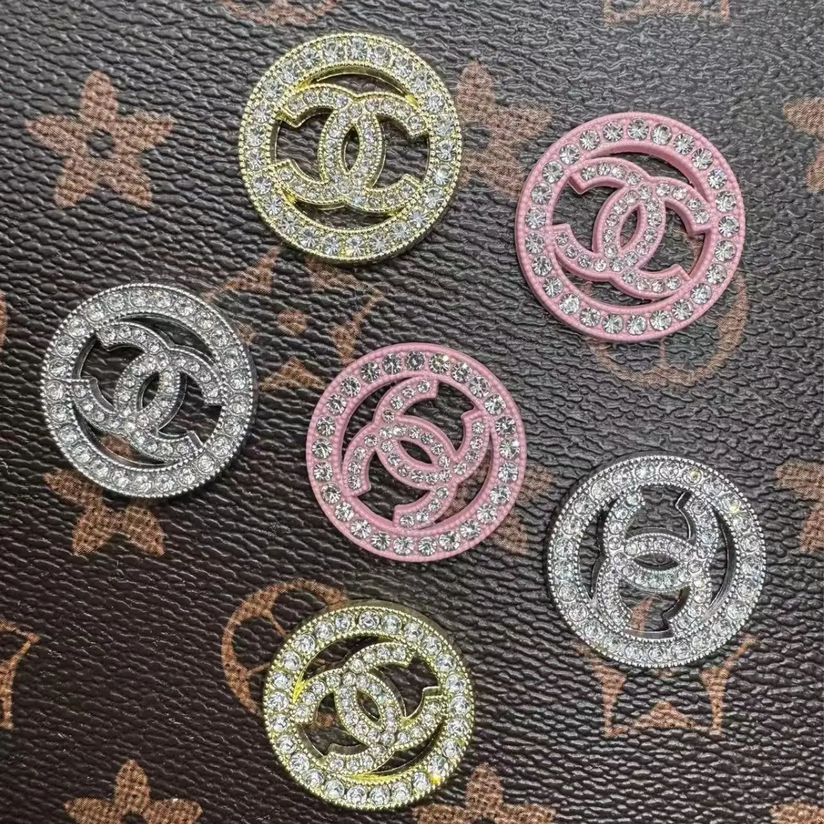 Double - C Diamond - inlaid Series: Exquisite, Trendy and Versatile DIY Items for Clothing, Bags, Hats, Hair Accessories and Phone Cases - 22MM
