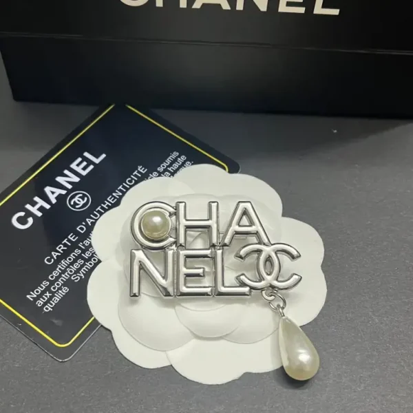 C-Metal Signage With Pearls 50MM*30MM