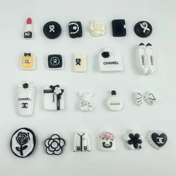 Cosmetics, perfumes, lipstick, handbags, black - and - white high - end Korean - style dolls, flowers, bows, DIY jewelry accessories