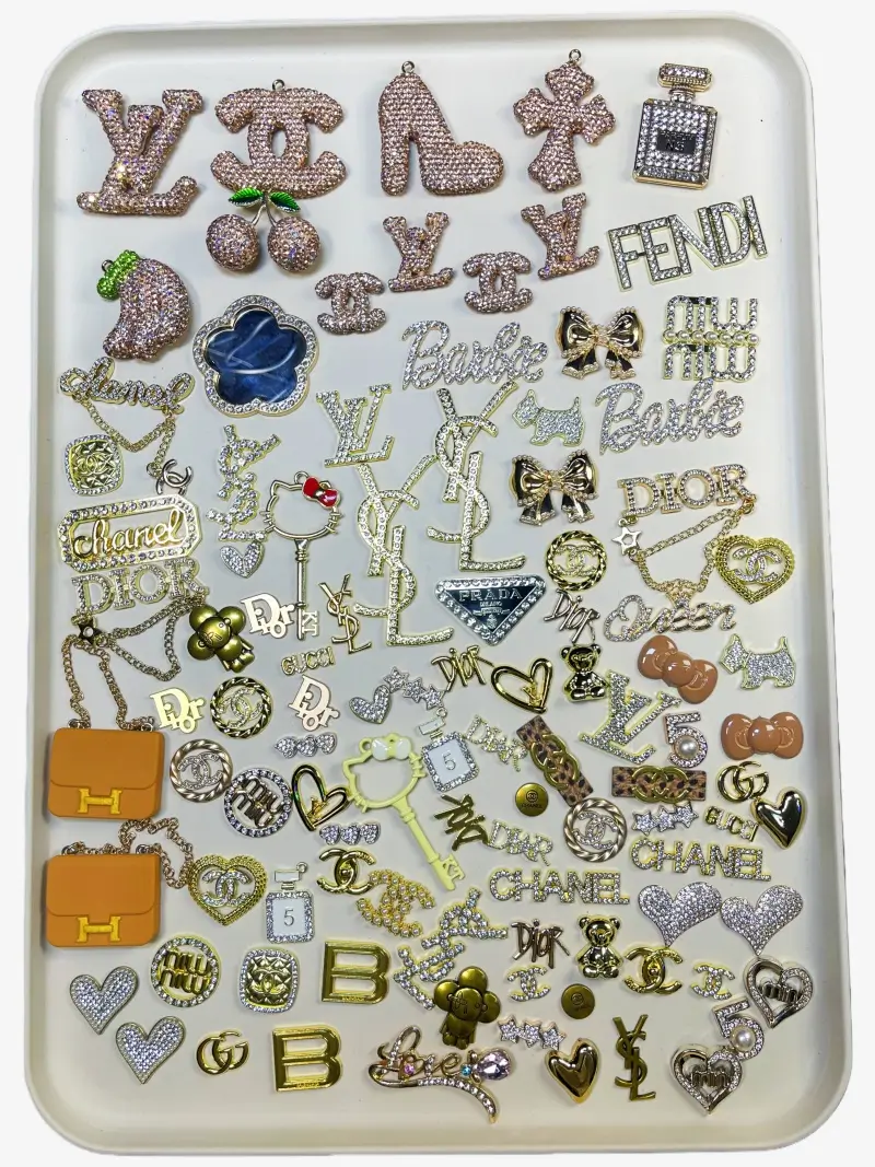 50-100Pcs Mix Gold Lux Charms