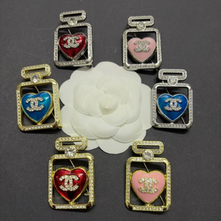 CC-Perfume bottle shape With Diamonds 45MM*30MM