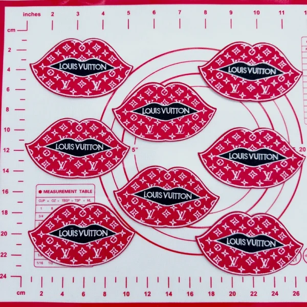 Mid(Iron-on) L- Lips Shape Patches