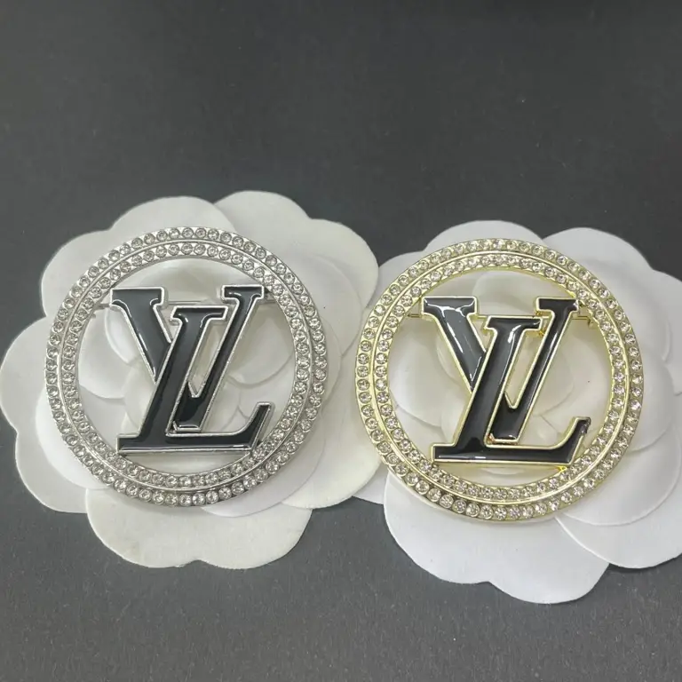 L-Round Shape Full Diamond Black Letter 50MM*50MM