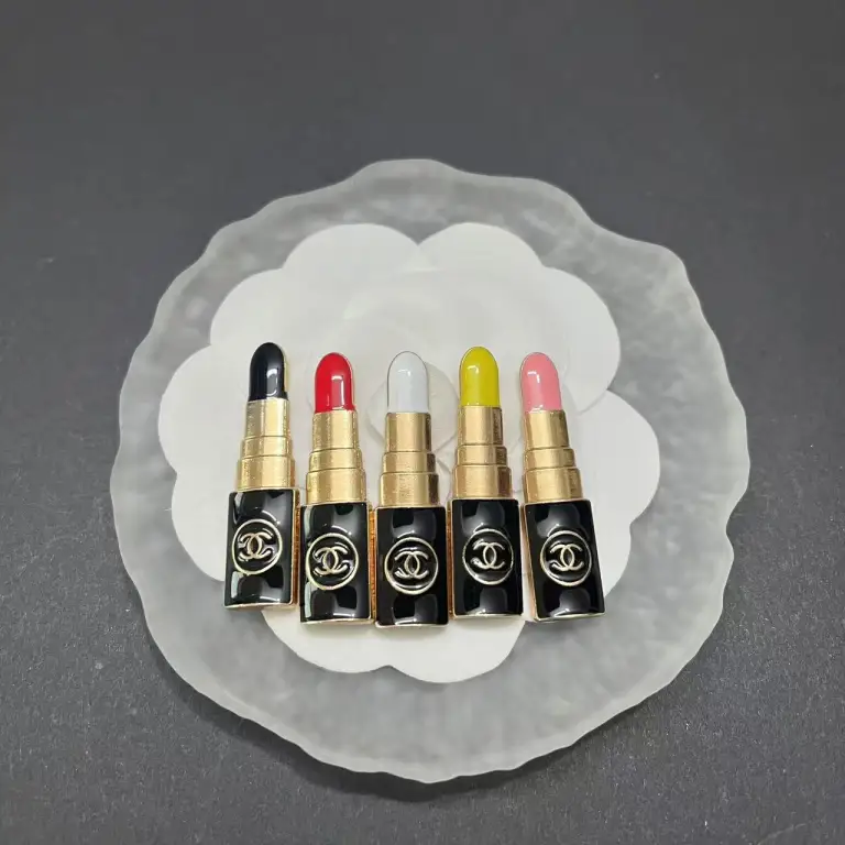 CC-Lipstick shape flat-backed 37MM*10MM