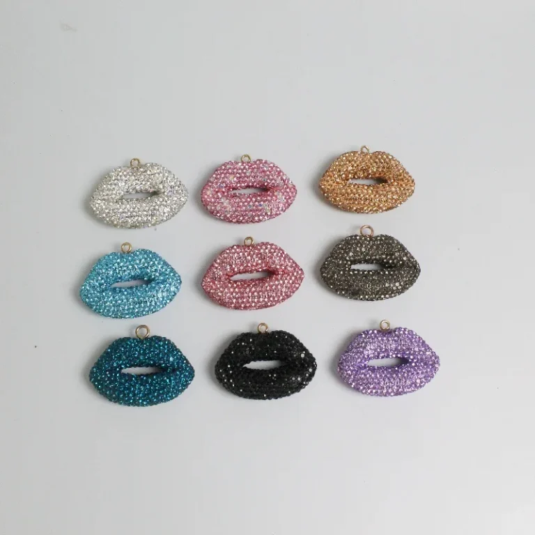 Lip With Diamonds 50MM*35MM