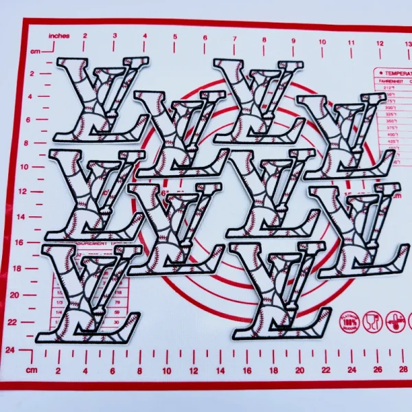 Mid(Iron-on) L- White With Patterns Patches