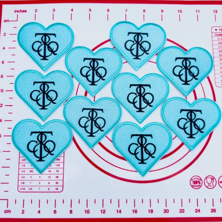 Mid(Iron-on) T-Love Shape Patches