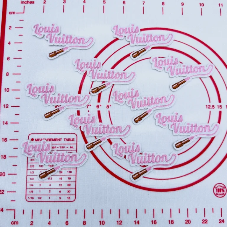 Mid(Iron-on) L-Pink LipStick Sign Patches