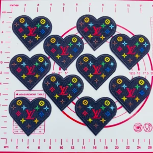 Mid(Iron-on) L-Black Love Shape Patches