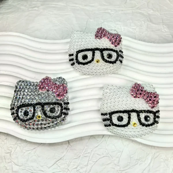 HK With diamonds and pearls wear glasses 64MM*57MM