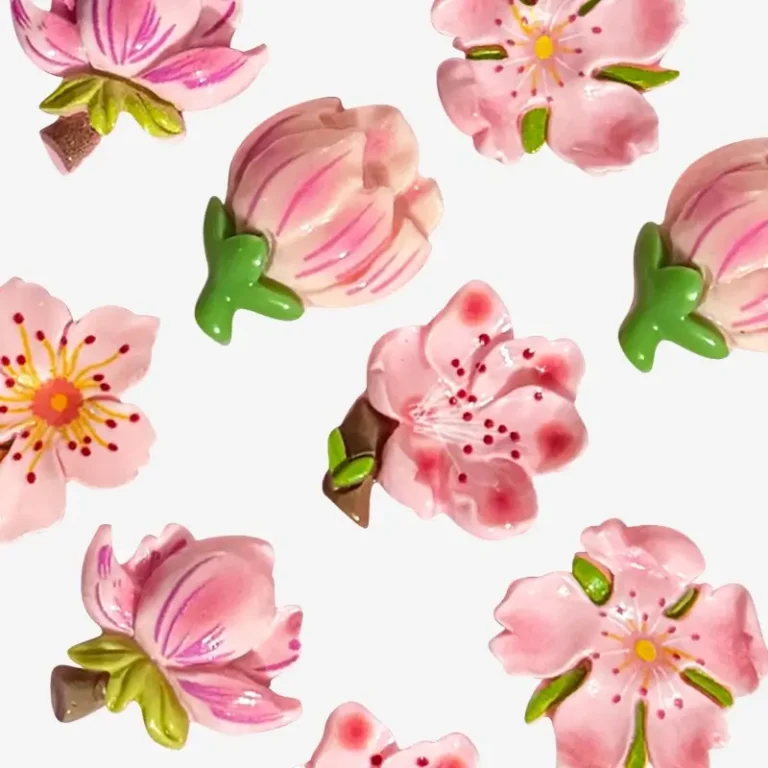 Flowers, Junk Phone Case Charms - Luxury Designer DIY Decorative Accessories, Resin Charms (28.01mm*20.38mm）