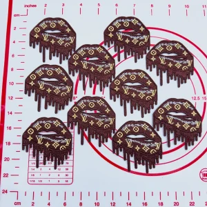Mid(Iron-on) L-Coffee Lips Shape Patches