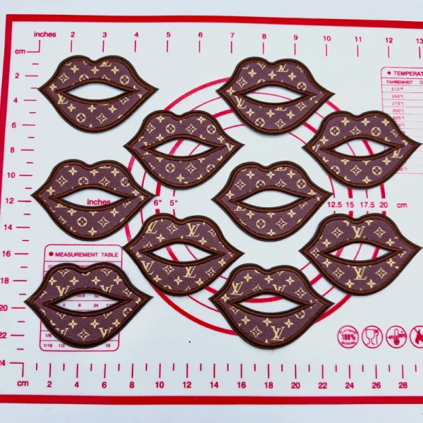 Mid(Iron-on) L-Lips Shape Patches