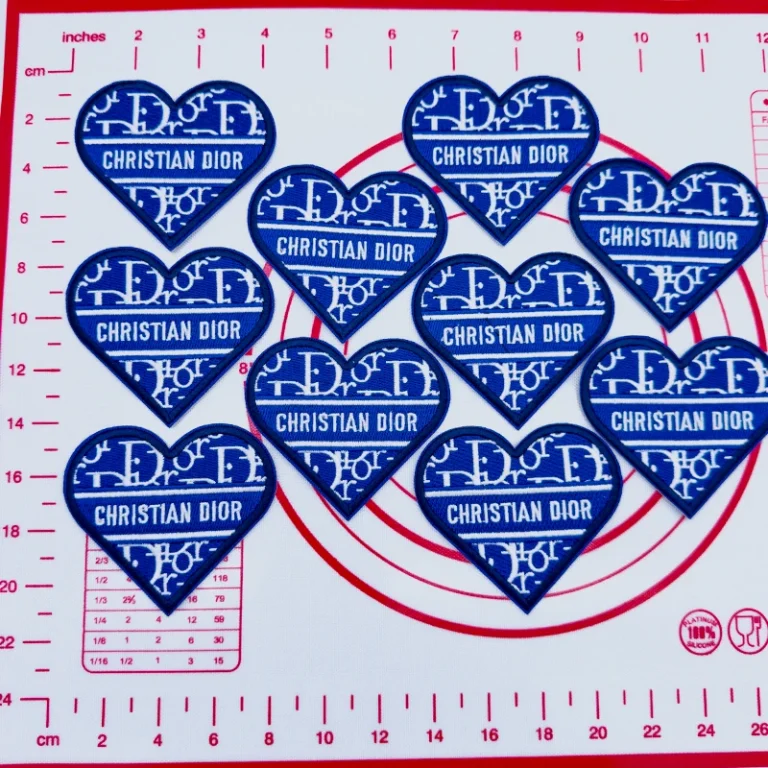 Mid(Iron-on) D- Blue Love Shape Patches