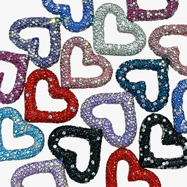 Hollowed - Out Heart with Rhinestone, Junk Phone Case Charms - Luxury Designer DIY Decorative Accessories, Resin Charms (33.53mm*27.47mm）