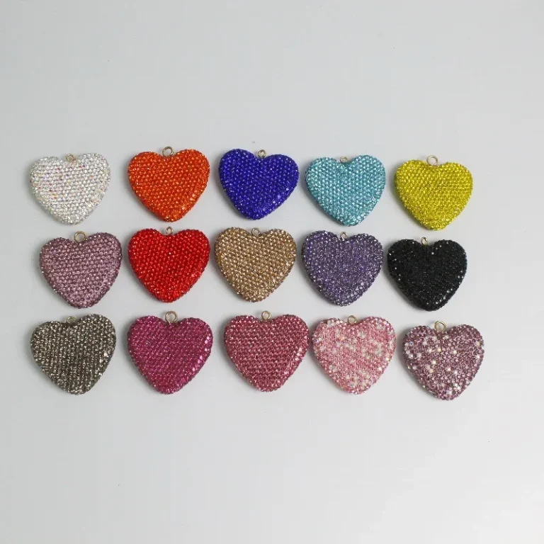 Love-shaped with diamonds 50MM*42MM