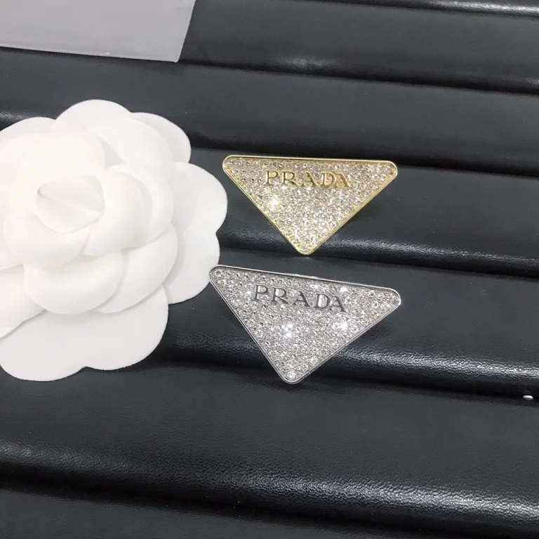 PR-Triangular Metal Signage With Diamond 40MM*22MM