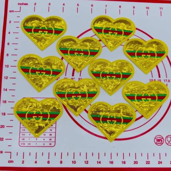 Mid(Iron-on) G-Gold Love Shape Patches